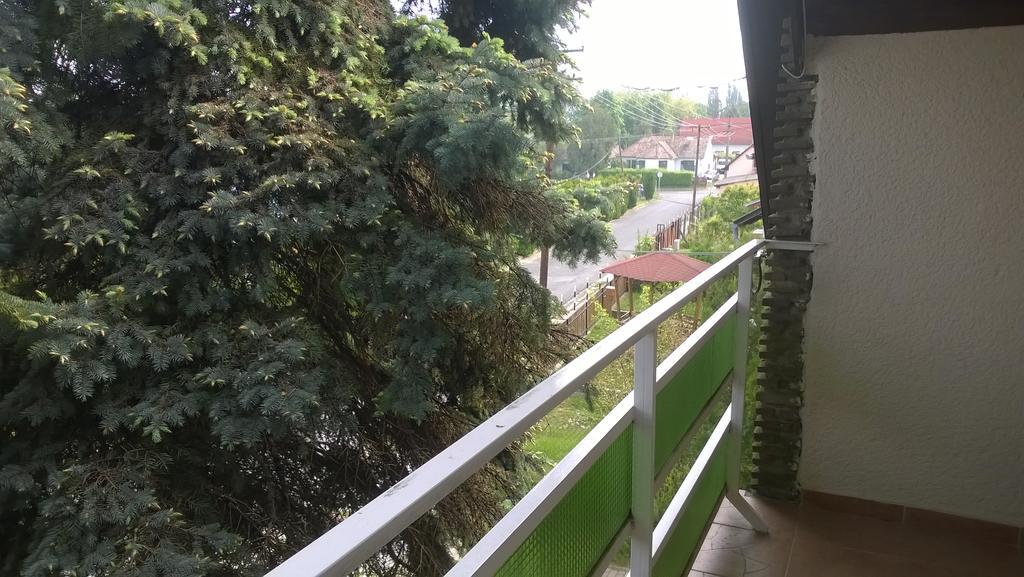 Eva Vendeghaz Villa Balatonlelle Eksteriør bilde